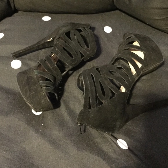 Cutout Black Suede Sandal