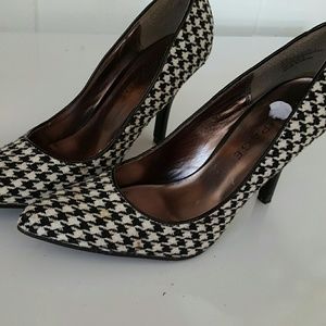 Houndstooth heels