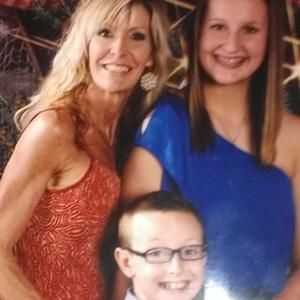 Meet your Posher, Kelli