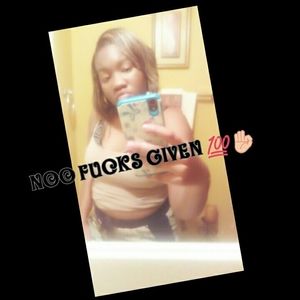 Meet your Posher, Destiny