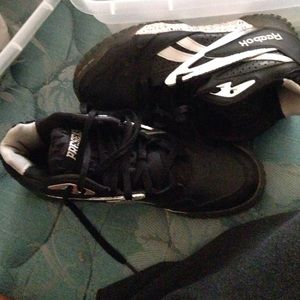 Black/white reebok size 8.5