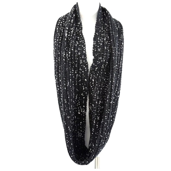 Black Silver Metallic Scarf - Picture 2 of 4