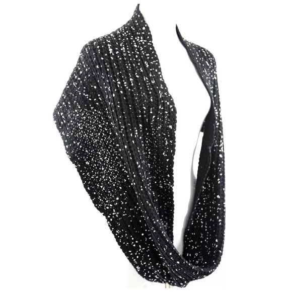 Black Silver Metallic Scarf - Picture 3 of 4