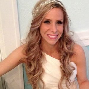 Meet your Posher, Hillary