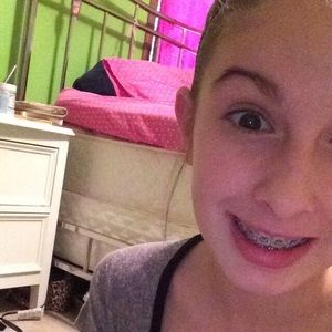 Meet your Posher, Cara