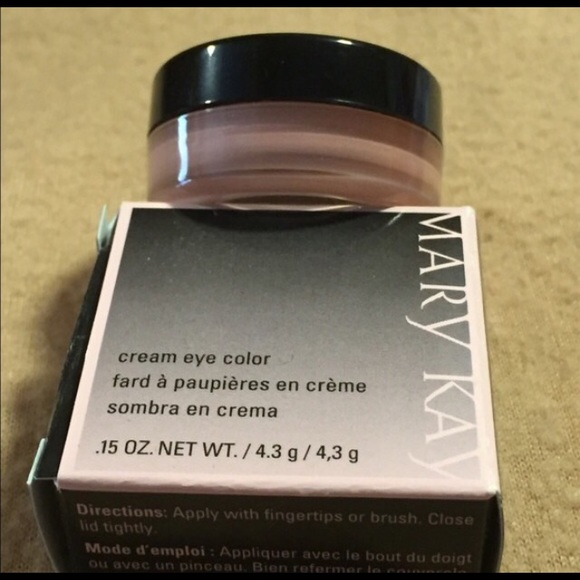 Mary Kay Cream Eye Color:  Pale Blush - Picture 3 of 4