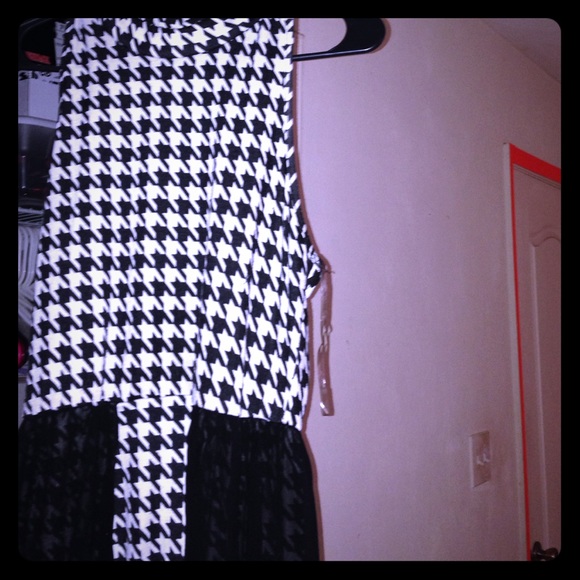 Black and white dress