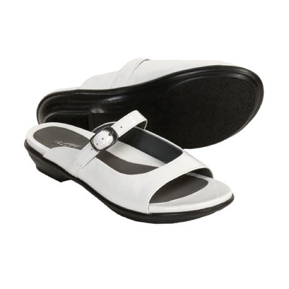 Brand New Dansko Colette Sandal