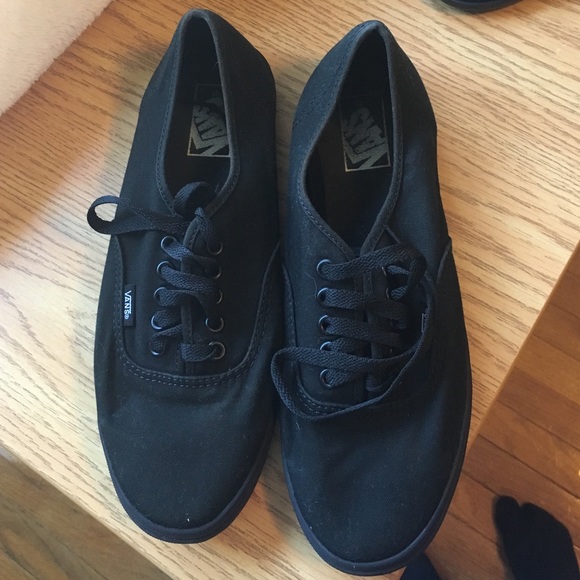 Vans authentic lo pro