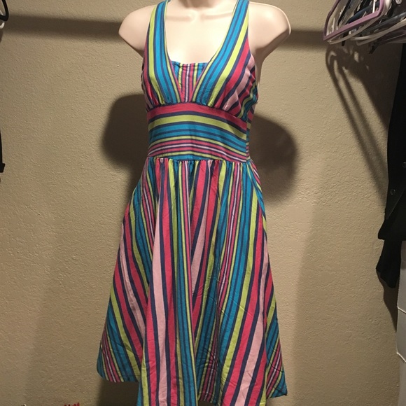 Fun crisscross back cotton dress! With pockets!