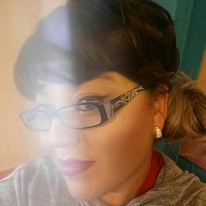 Meet your Posher, Rita