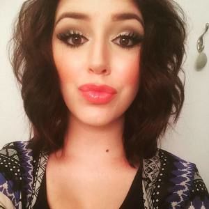 Meet your Posher, Crissy