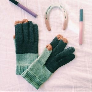Touchscreen Gloves | NWT
