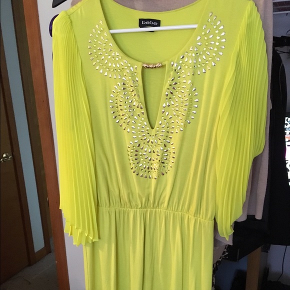 Bebe dress