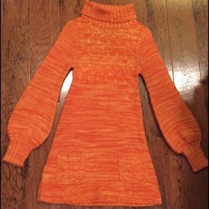 Lulumari sweater dress