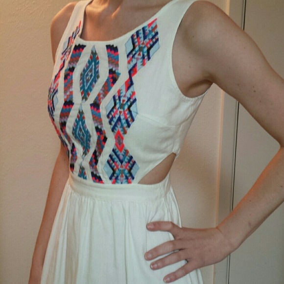 American Eagle Outfitters Dresses & Skirts - NWOT Tribal Cutout American Eagle Dress