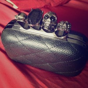✨CYBER MONDAY SALE! Bras Knuckle Clutch✨