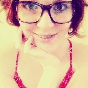 Meet your Posher, Lashell