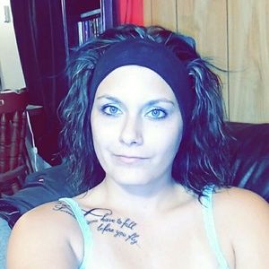 Meet your Posher, Nikole