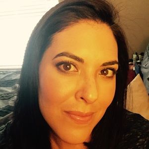 Meet your Posher, Angelica