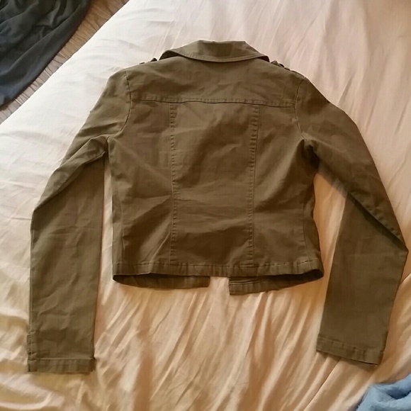Jacket - Picture 3 of 3