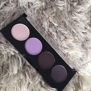 NEW !  Stila eyeshadow