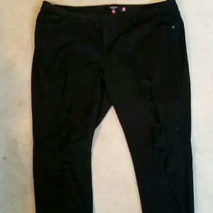 Skinny Destructed Jeans