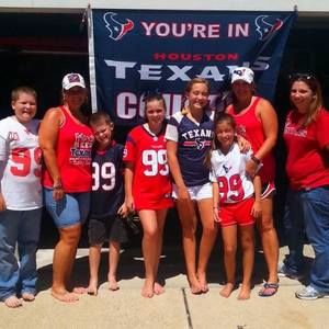 Meet your Posher, Casey