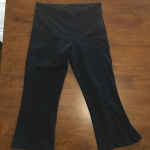Lululemon capris. Size 6.