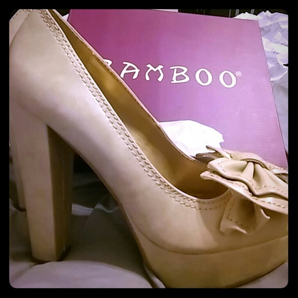 Bamboo beige heels