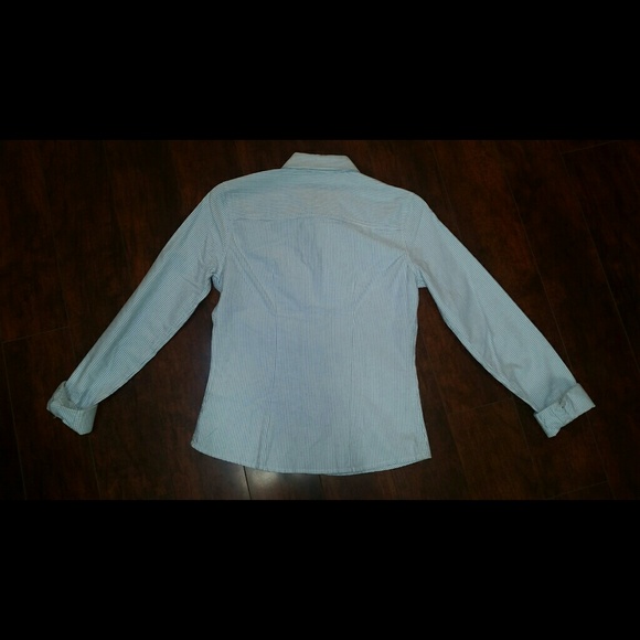 NWT Hollister button down xs - Picture 2 of 3