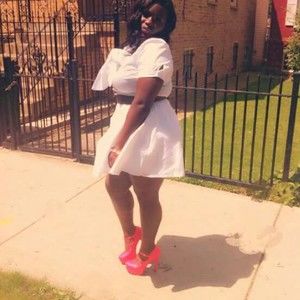 Meet your Posher, Latia