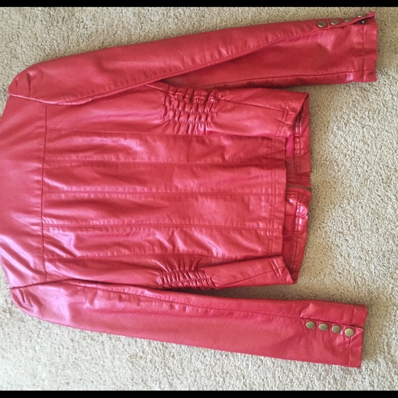 RED - Picture 2 of 3