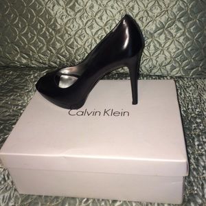 NEVER WORN Calvin Klein platform heels