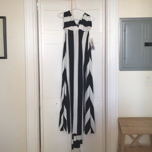 Akira: 6-way Navy and White maxi dress size Medium