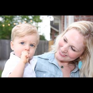 Meet your Posher, Elizabeth