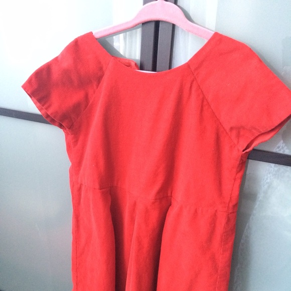 Little girl Gap Dress in red. Size 5T - Picture 2 of 4