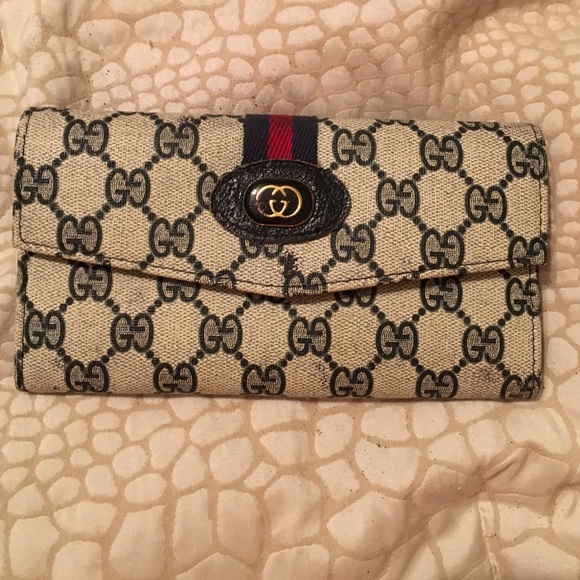 Gucci wallet
