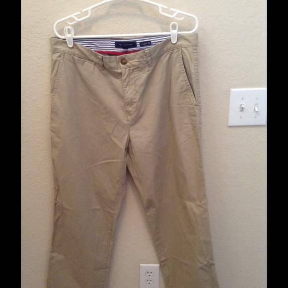 Men's Tommy Hilfiger khaki pants