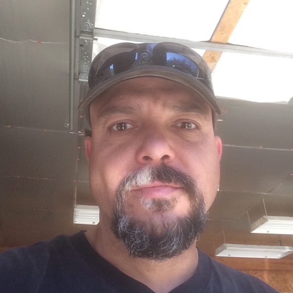 Meet your Posher, Robert - Picture 1 of 1