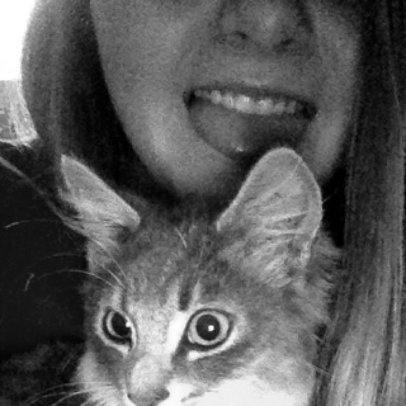 Meet your Posher, Andley - Picture 1 of 1