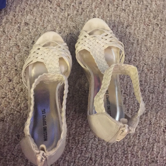 Off-white crochet wedges! - Picture 4 of 4