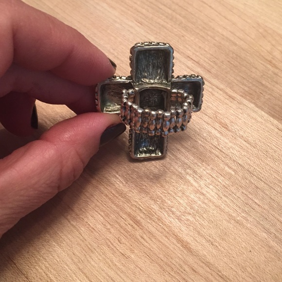 Cross ring - Picture 3 of 4