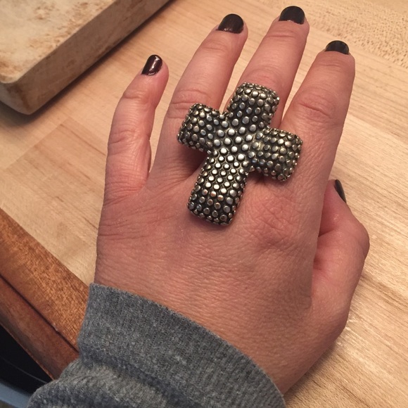 Cross ring - Picture 4 of 4