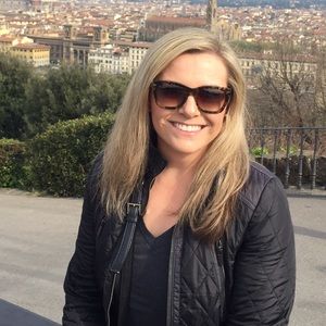 Meet your Posher, Nicole