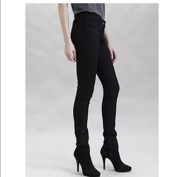 CourtShop mid rise skinny jean in color BlackMagic