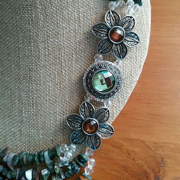 Statement necklace - Picture 2 of 3