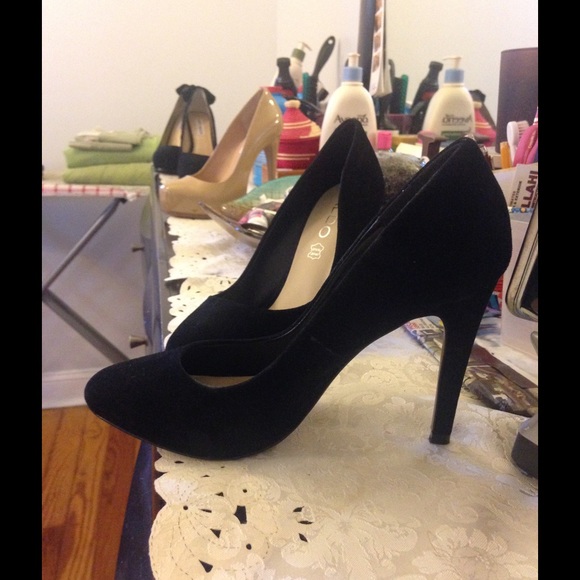black real suede pumps - Picture 2 of 5
