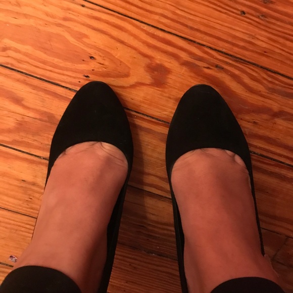 black real suede pumps - Picture 3 of 5