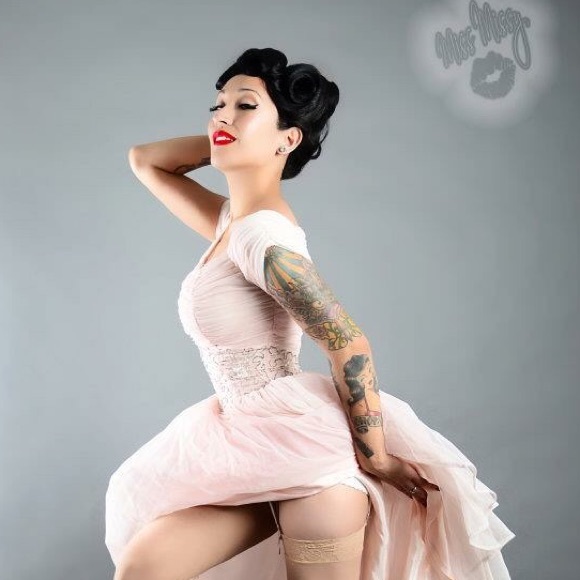 Meet your Posher, Grisel - Picture 2 of 3